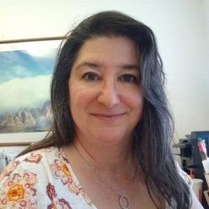 Meet your Posher, Dana